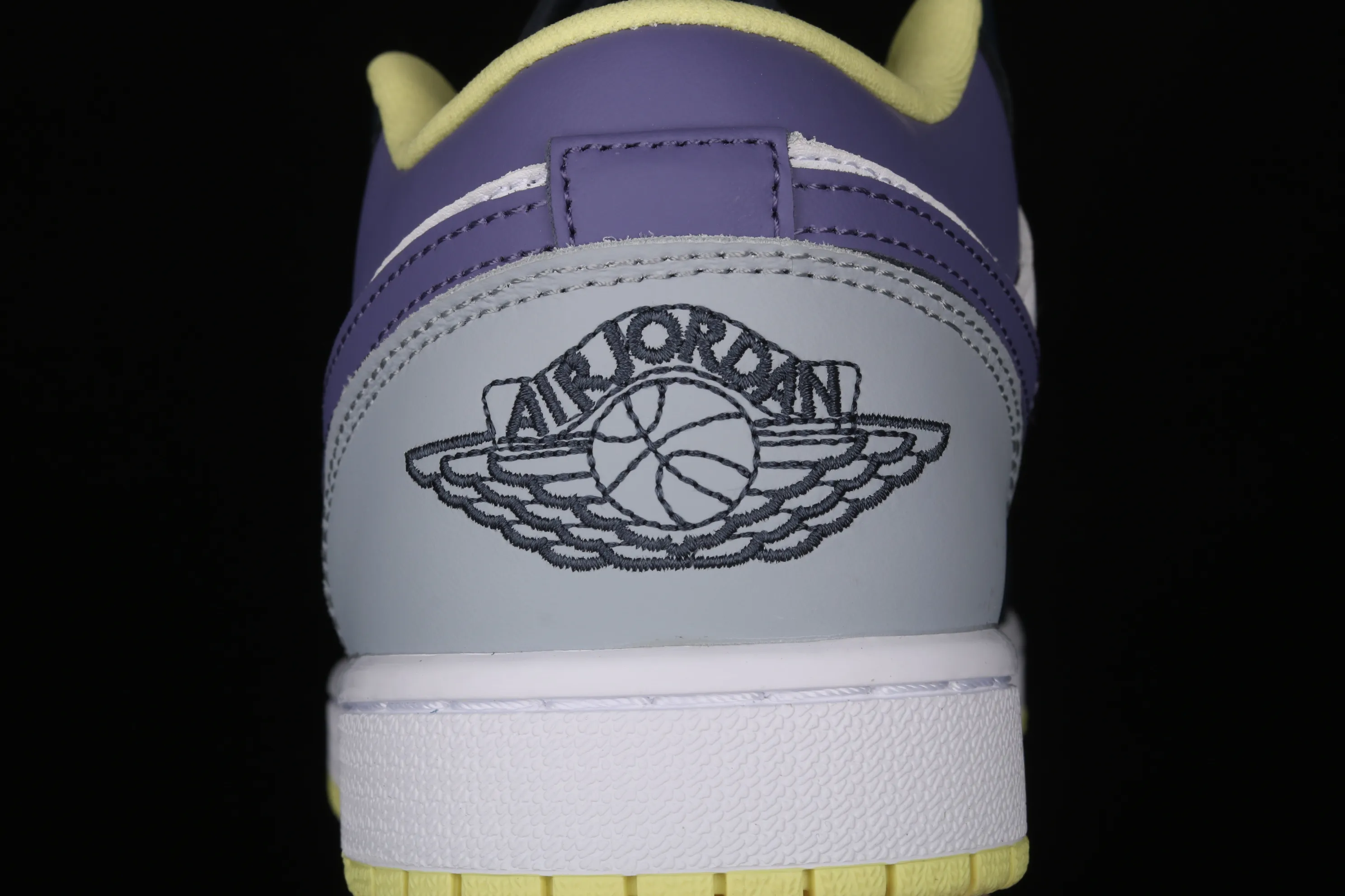 All categories Air Jordan Jordan series basketball shoes Air Jordan 1 Low Air Jordan 1 Low AJ1 Joe 1 low top mandarin duck color matching DJ4342-400